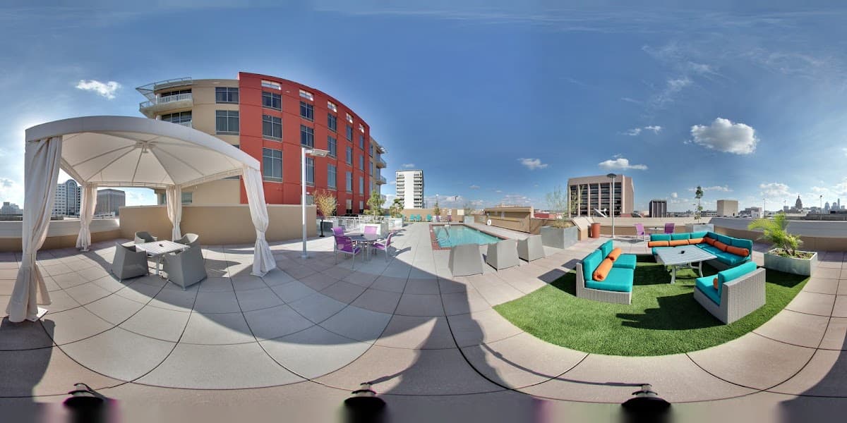 Hampton Inn & Suites Austin @ The University/Capitol