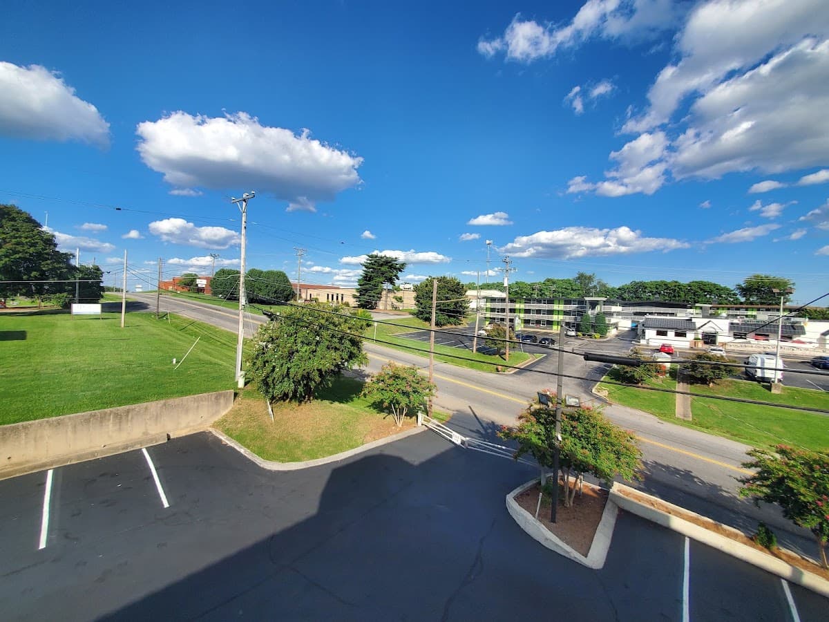 Holiday Inn Express & Suites Nashville-I-40&I-24(Spence Ln) by IHG