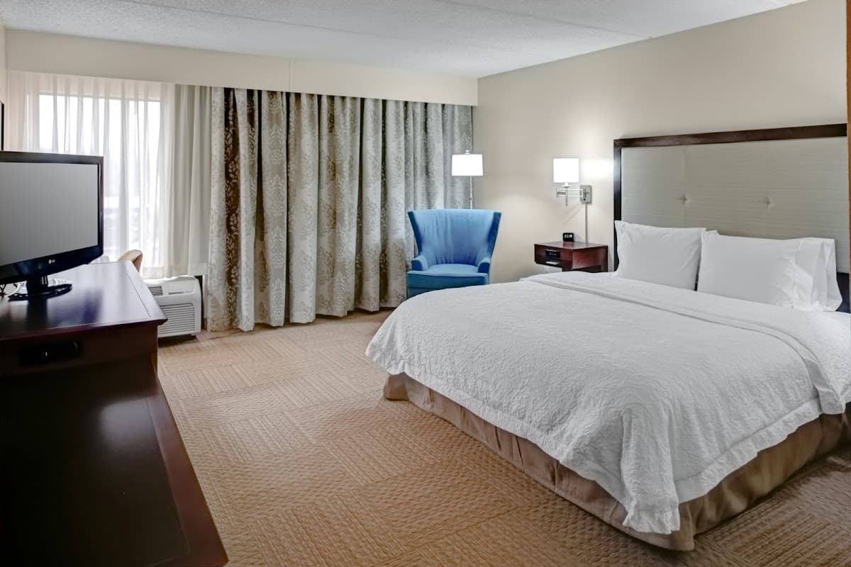 Hampton Inn and Suites Fultondale Birmingham I 65
