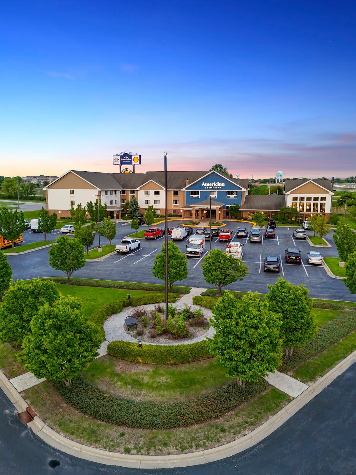 AmericInn by Wyndham Green Bay East
