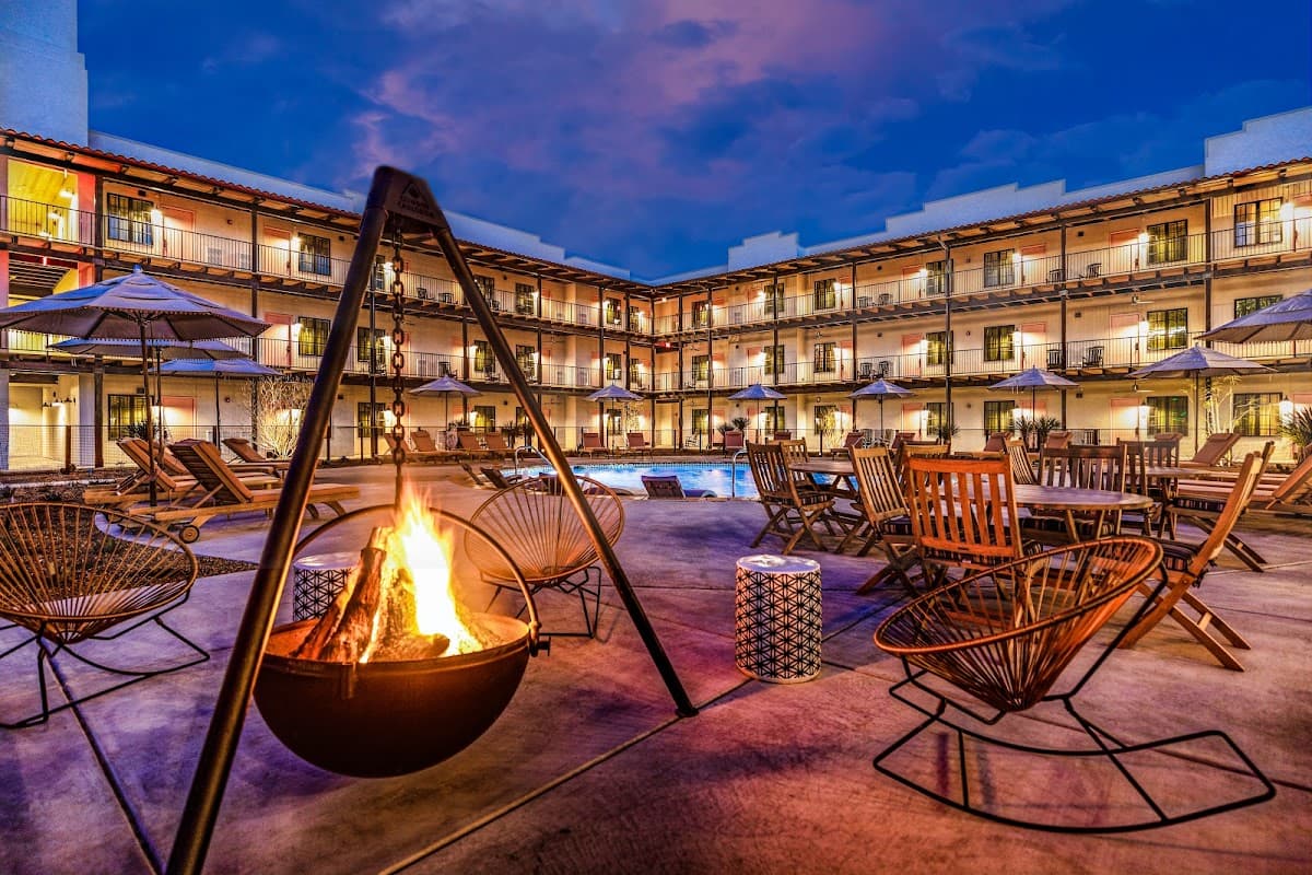 Texican Court, Valencia Hotel Collection