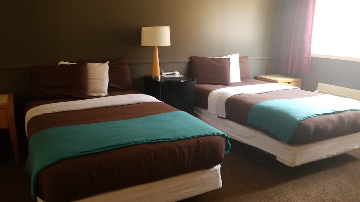 Montrose Hotel