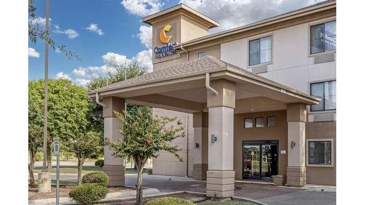 Comfort Inn & Suites