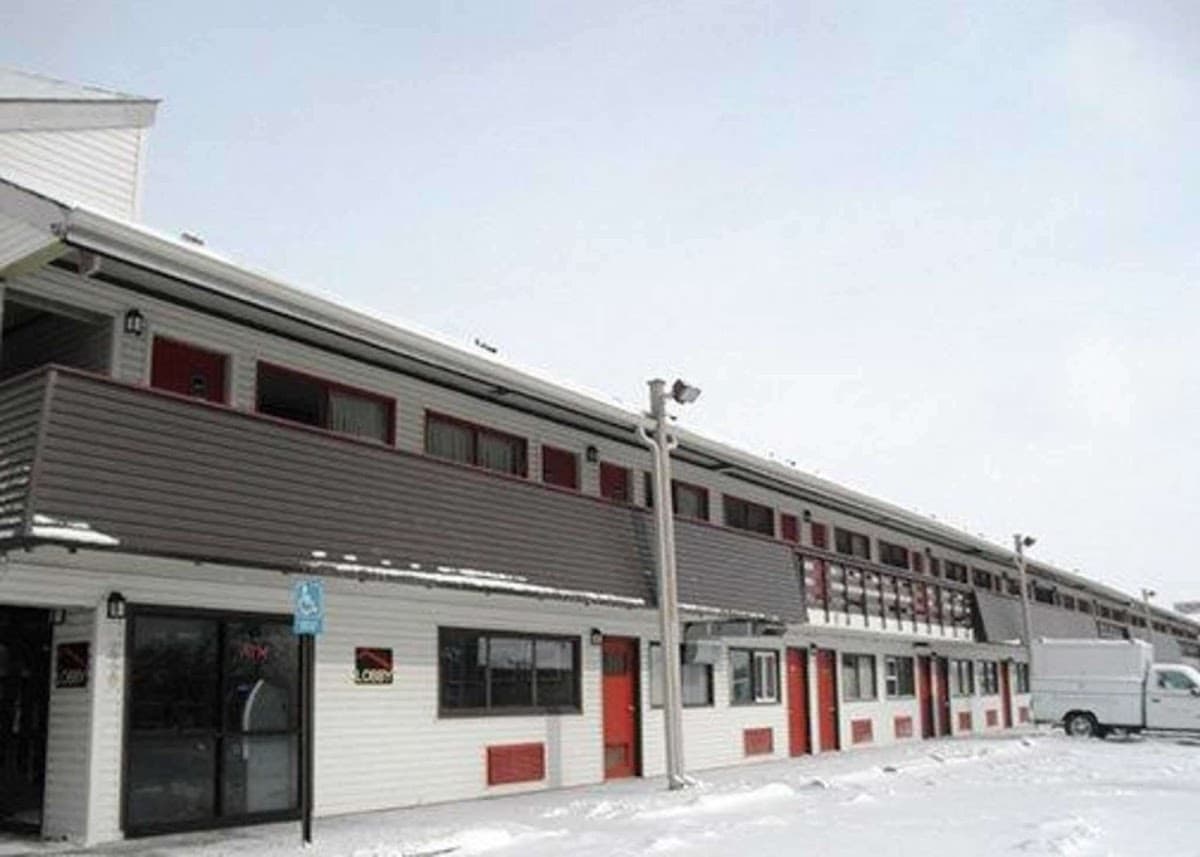 Rodeway Inn Fort Wayne near Glenbrook Square