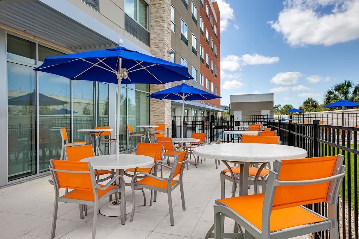 Holiday Inn Express & Suites Sanford- Lake Mary by IHG