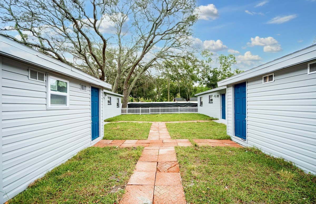 University Serenity Suites