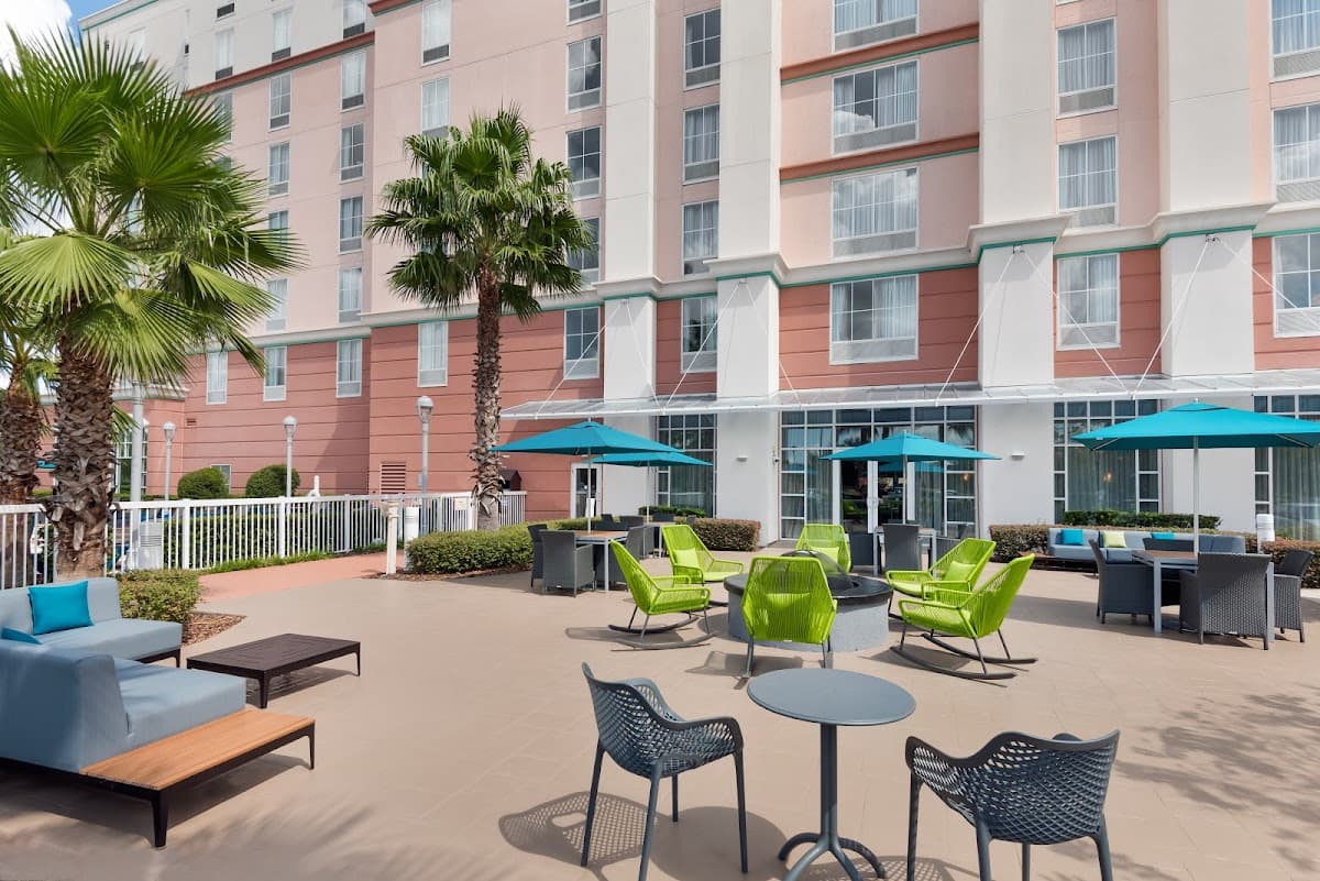 Hampton Inn & Suites Orlando Airport @ Gateway Village