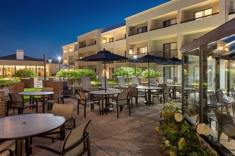 Courtyard by Marriott Chicago Waukegan/Gurnee