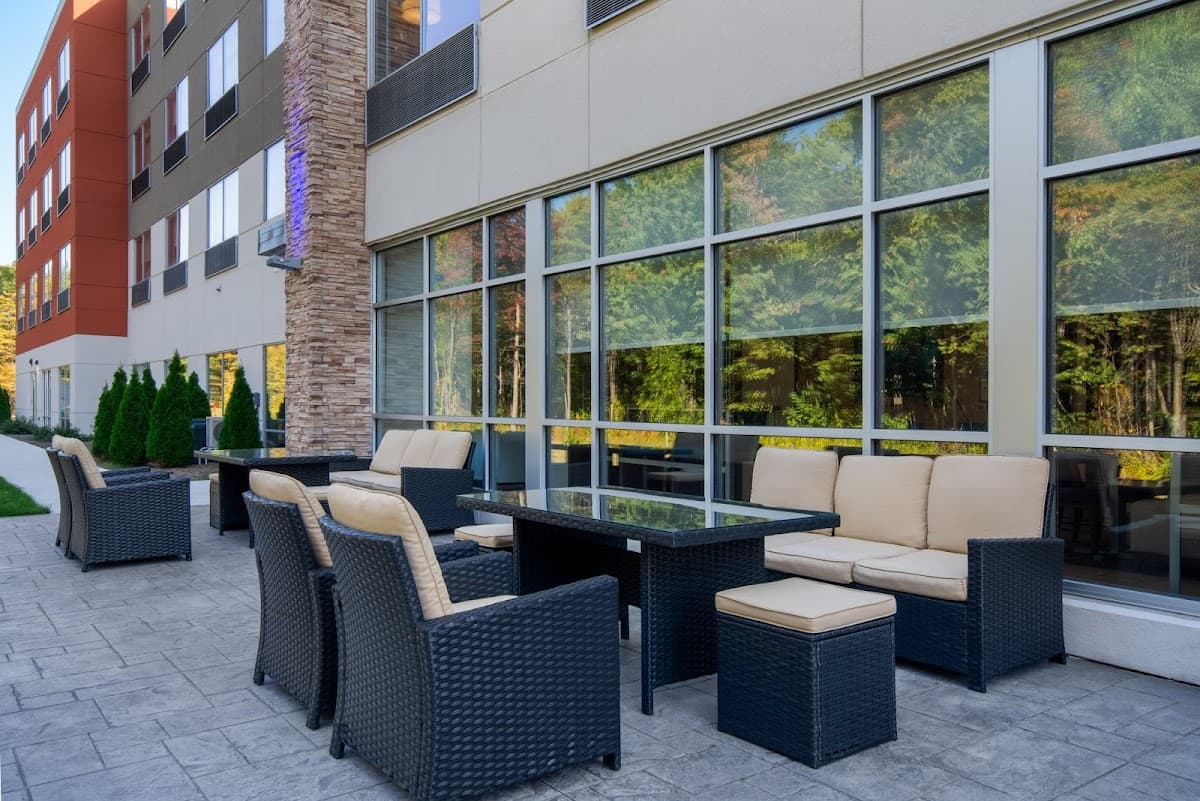 Holiday Inn Express & Suites Muskegon - Grand Haven by IHG