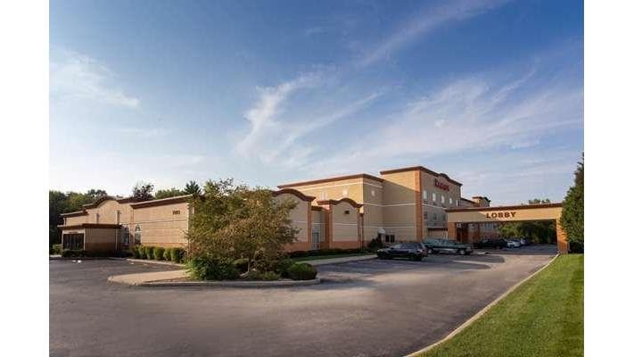 Ramada by Wyndham Glendale Heights/Lombard