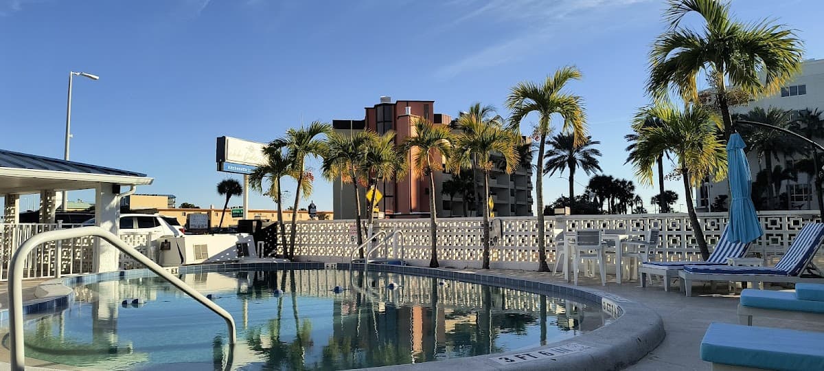 Ebb Tide Inn and Suites