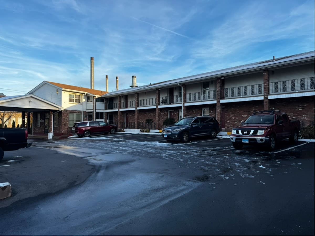 Hotel Madison Motor Inn