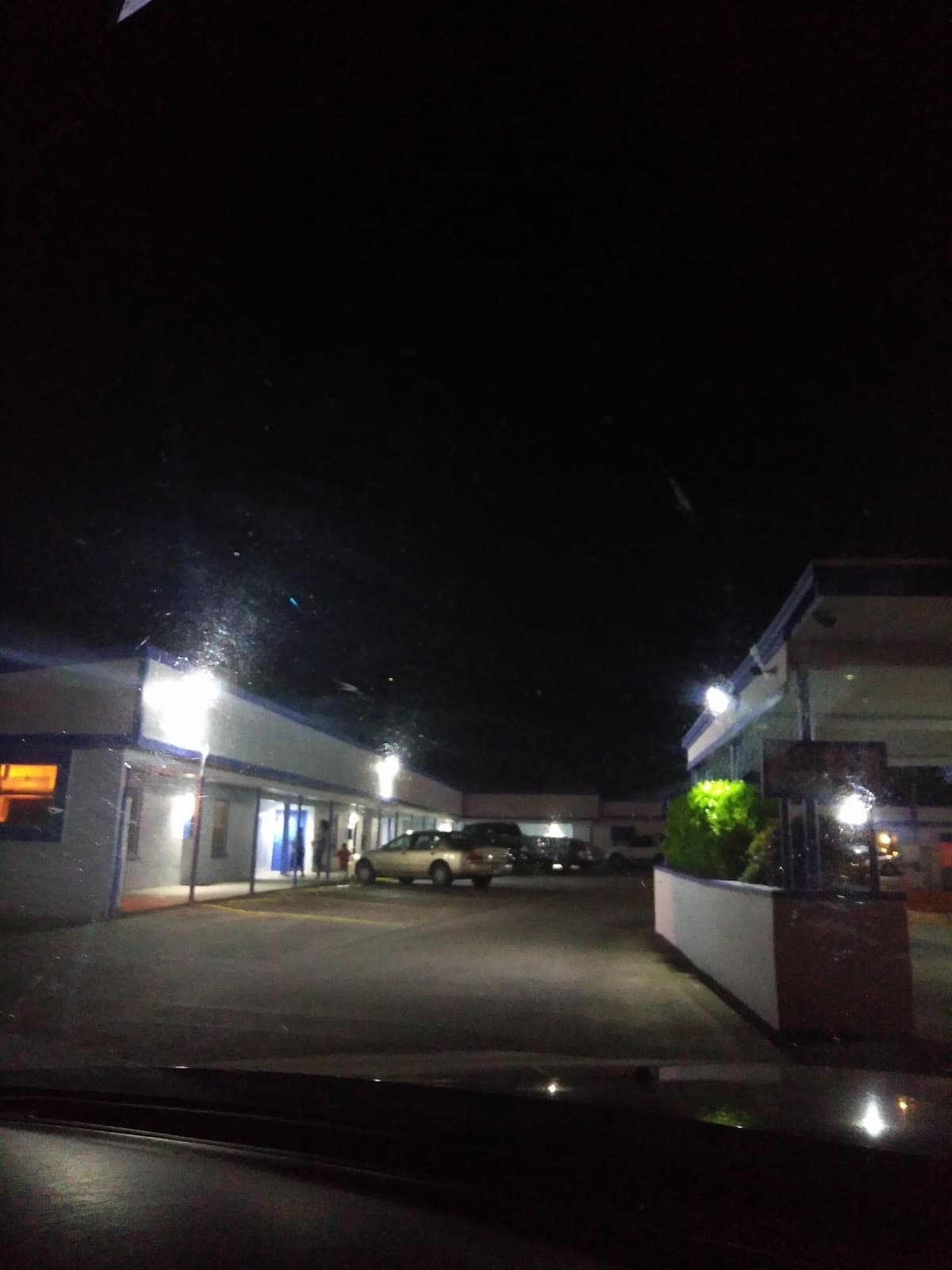Budget motel