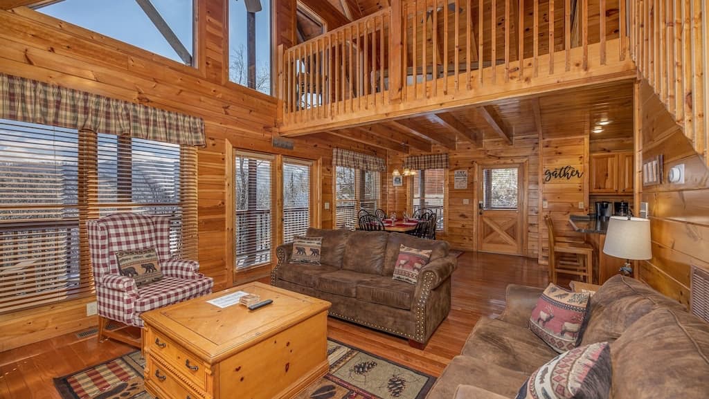 “Highland Ridge Cabin” Log Cabin Rental