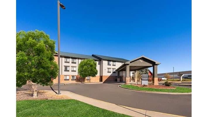 SYLO Hotel Denver Airport, a Ramada by Wyndham