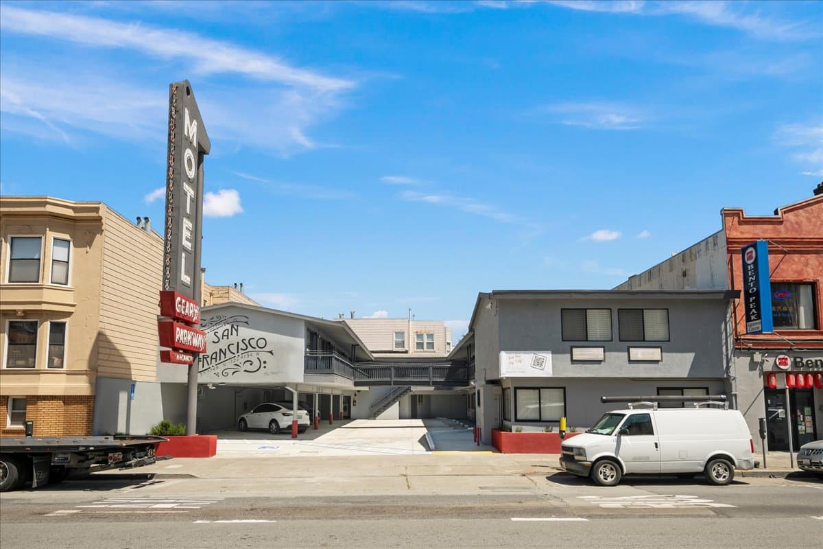 Geary Parkway Motel