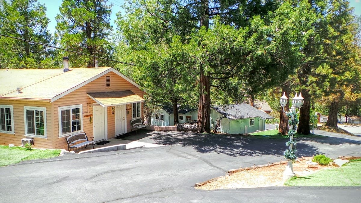 Bluebird Cottage Inn