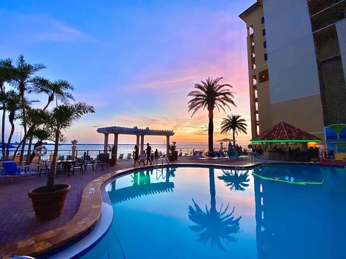 Holiday Inn & Suites Clearwater Beach by IHG