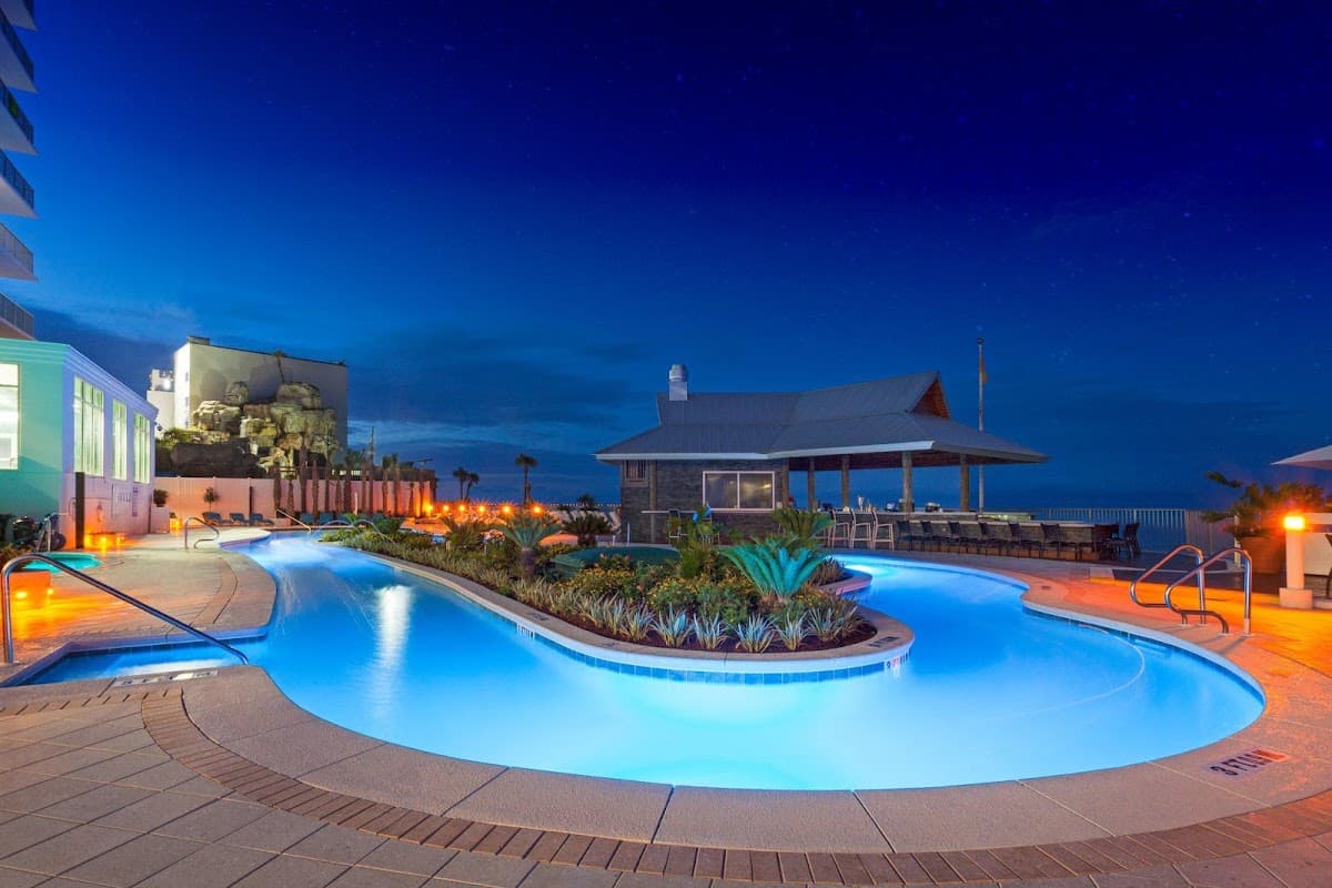 Holiday Inn Express & Suites Panama City Beach - Beachfront by IHG