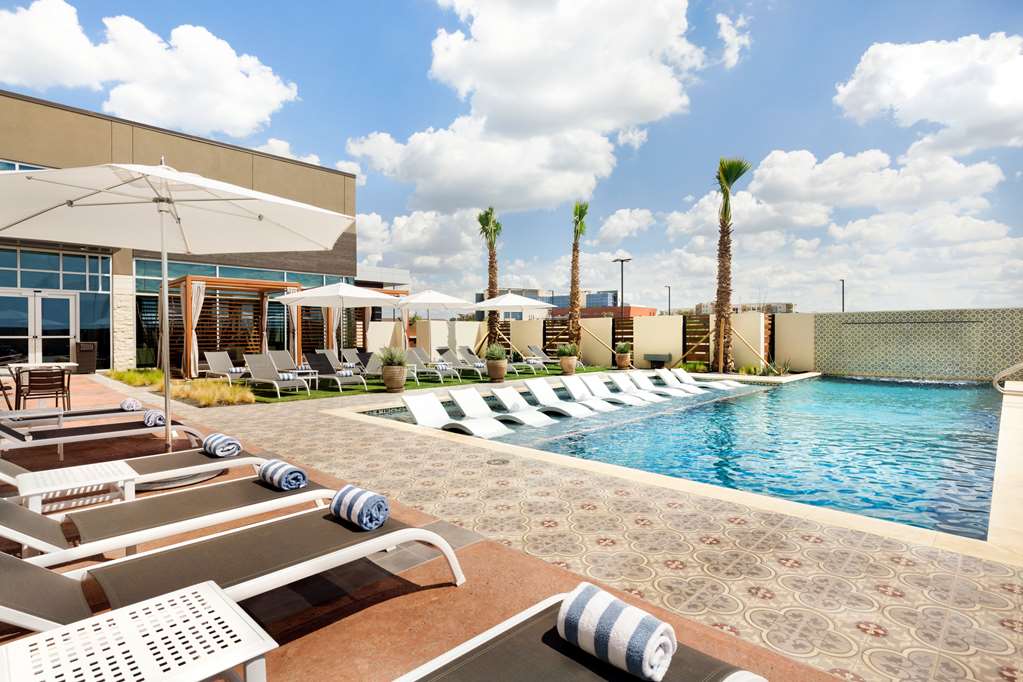Embassy Suites by Hilton San Antonio Landmark
