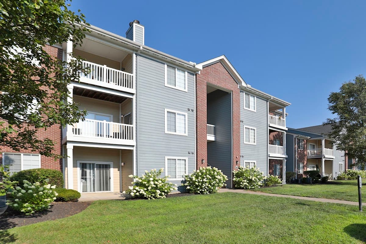 The Landings at Beckett Ridge APARTMENTS