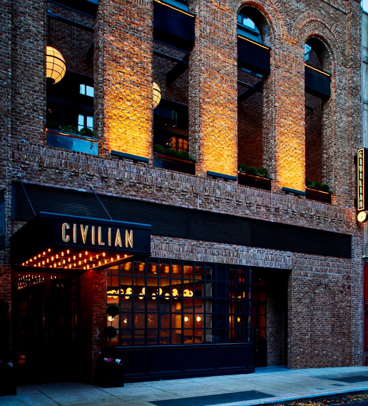 CIVILIAN Hotel