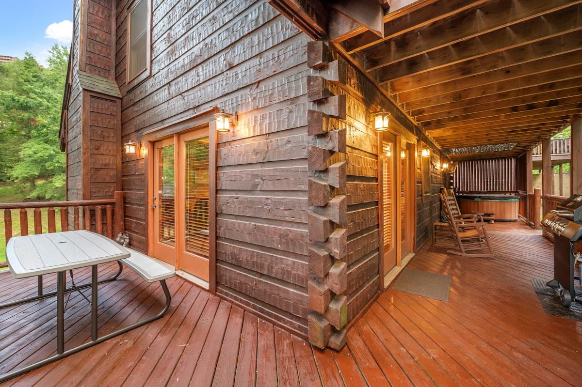 Riverbend Cabin-Vacation Rental