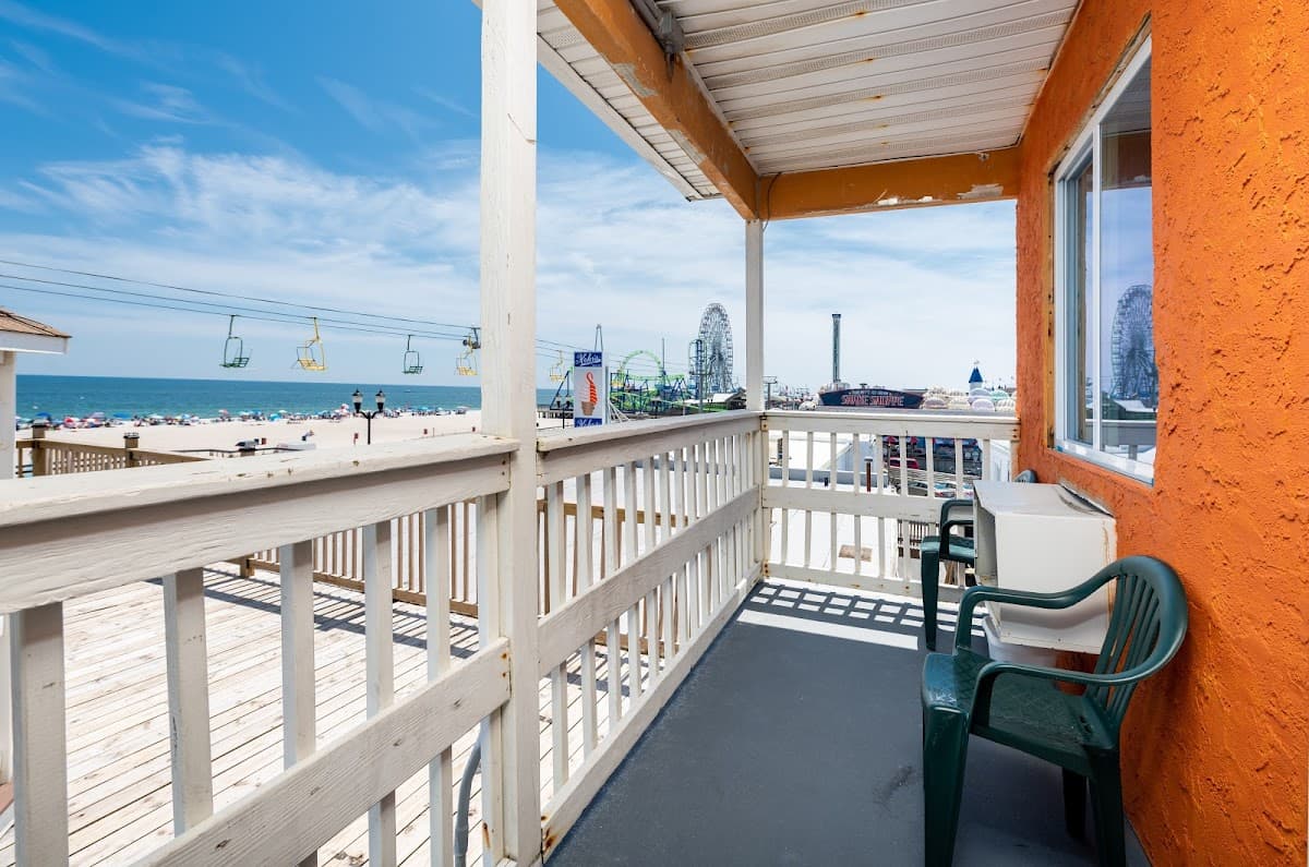 Boardwalk Hotel Charlee Beach Hotel & Beach House rentals