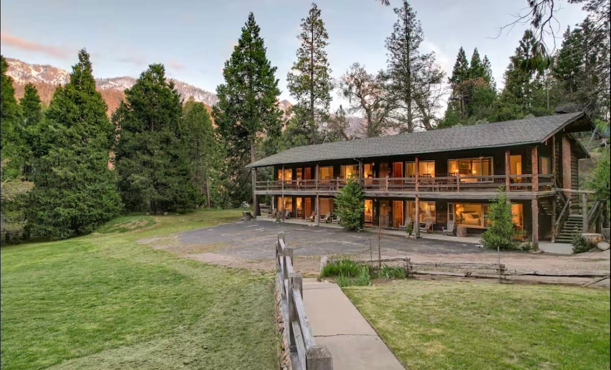 Camp Nelson Lodge