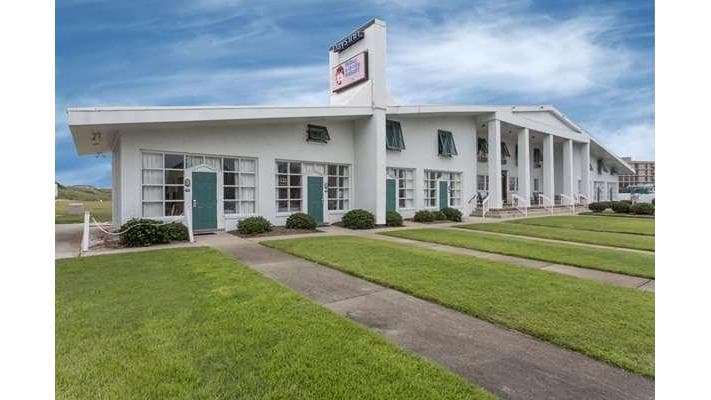 Days Inn by Wyndham Kill Devil Hills Oceanfront - Wilbur