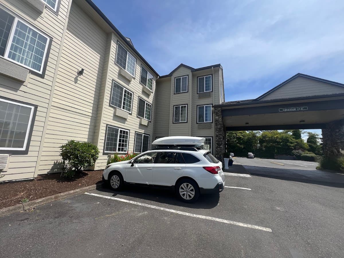 The Ashley Inn & Suites