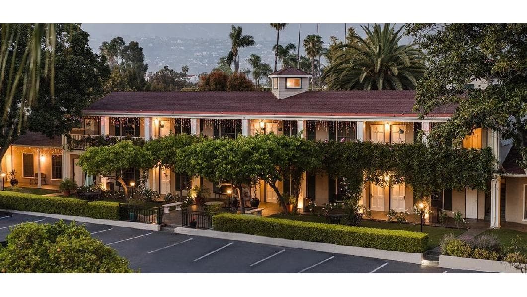Lavender Inn by the Sea