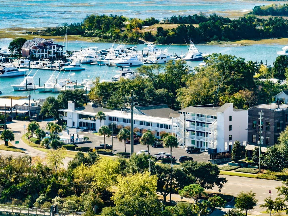 Waterway Lodge by Sea Scape Properties