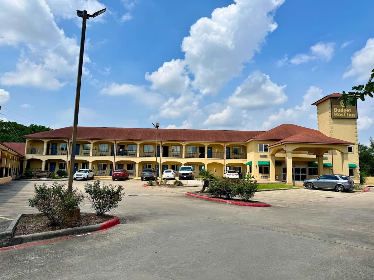 Budget Host Inn & Suites