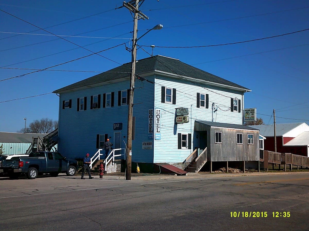 Rocks Pour House