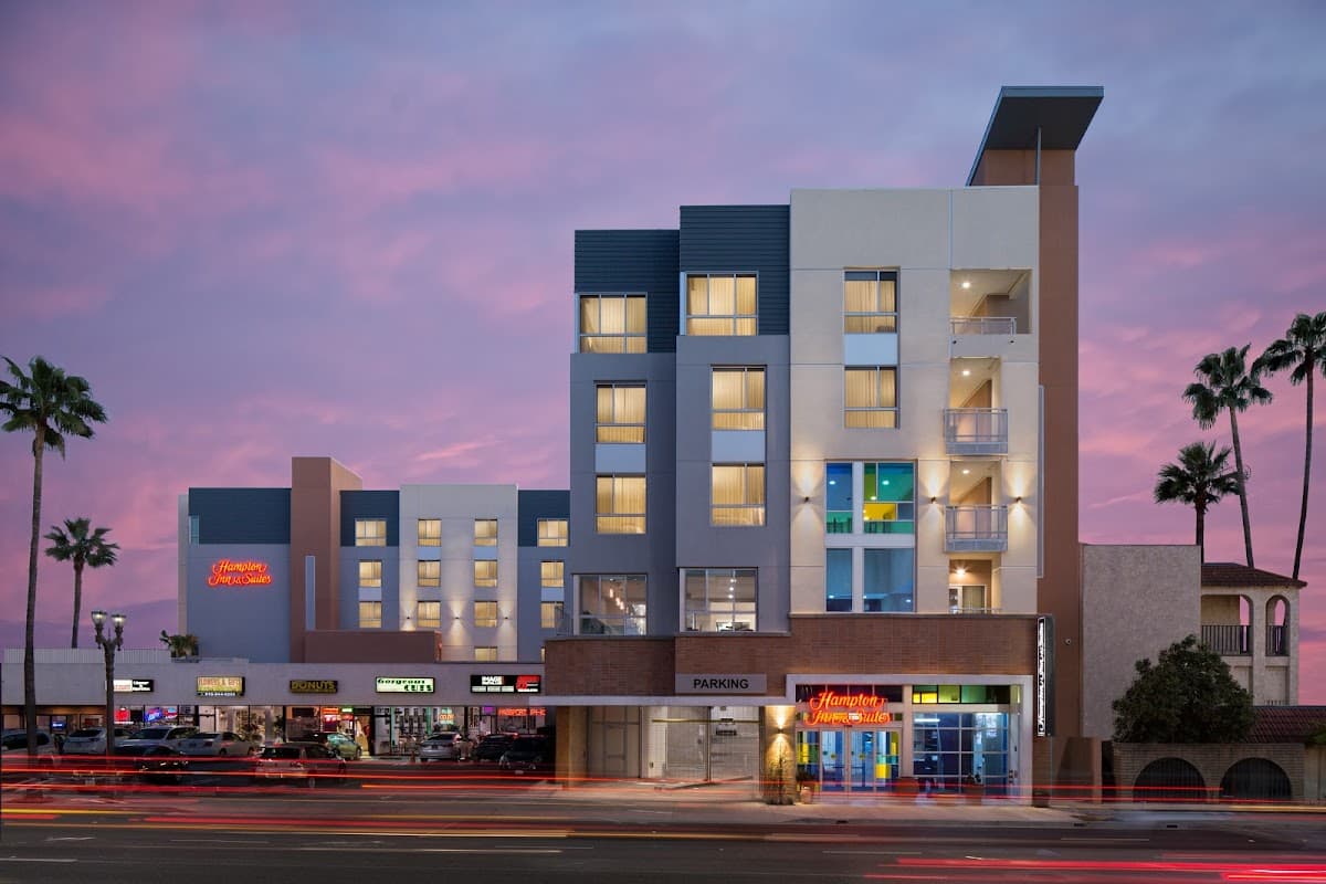 Hampton Inn and Suites Los Angeles - Glendale