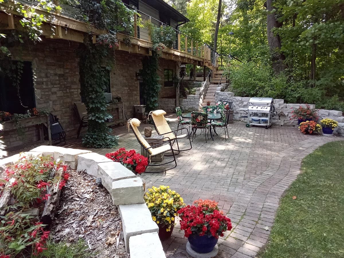 River Quest Lodging