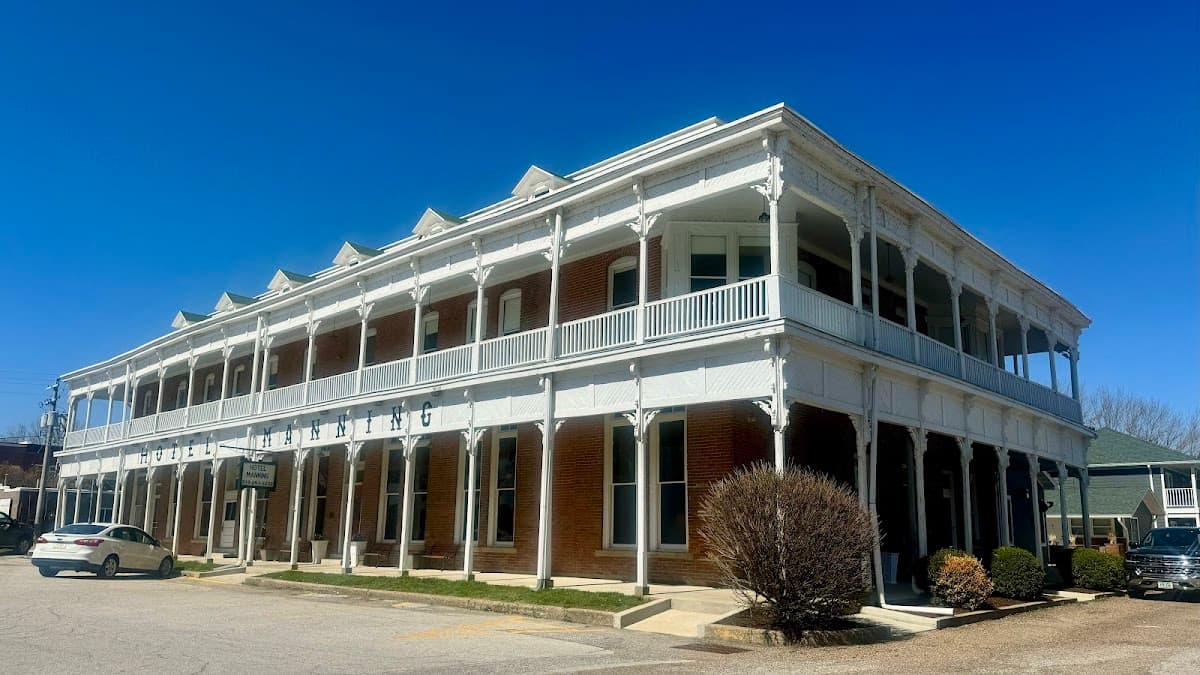 Hotel Manning - Riverview Inn and Standard Motor Lodge