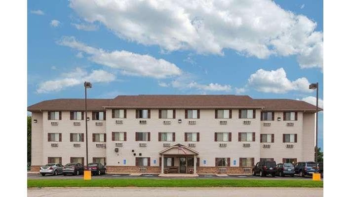 Super 8 by Wyndham Mason City