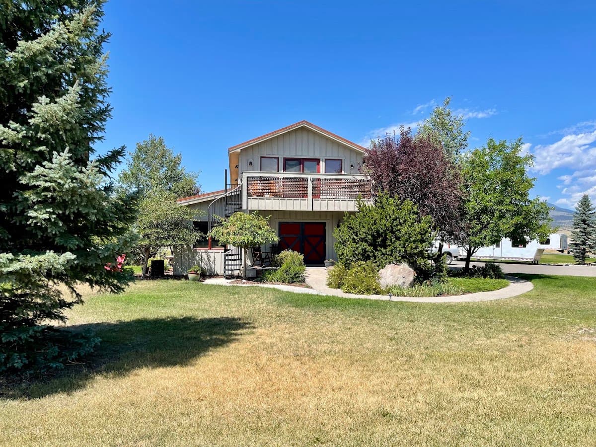 Madison Valley Guesthouse