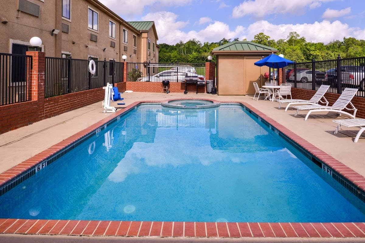 Quality Inn & Suites Beaumont