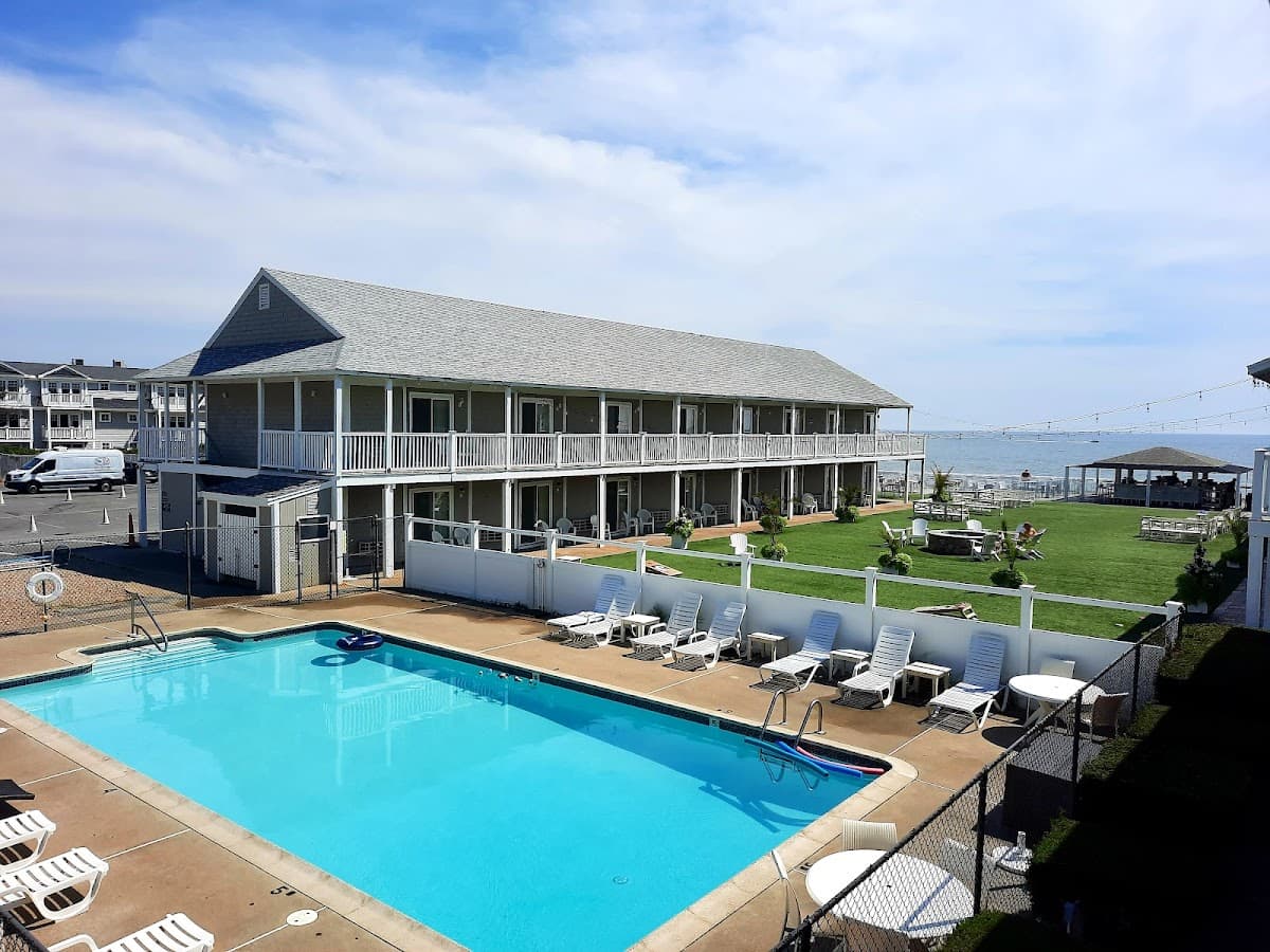 Three Seasons Resort