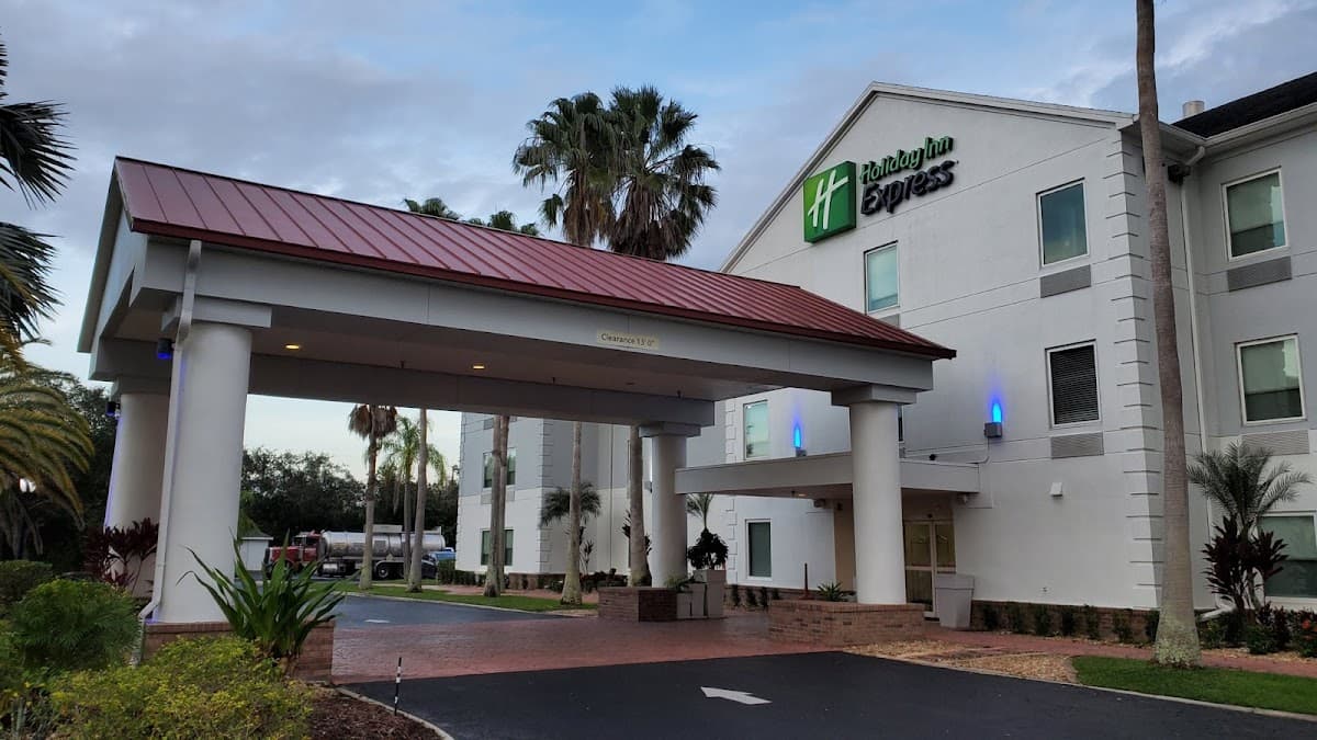 Holiday Inn Express & Suites Port Charlotte, an IHG Hotel