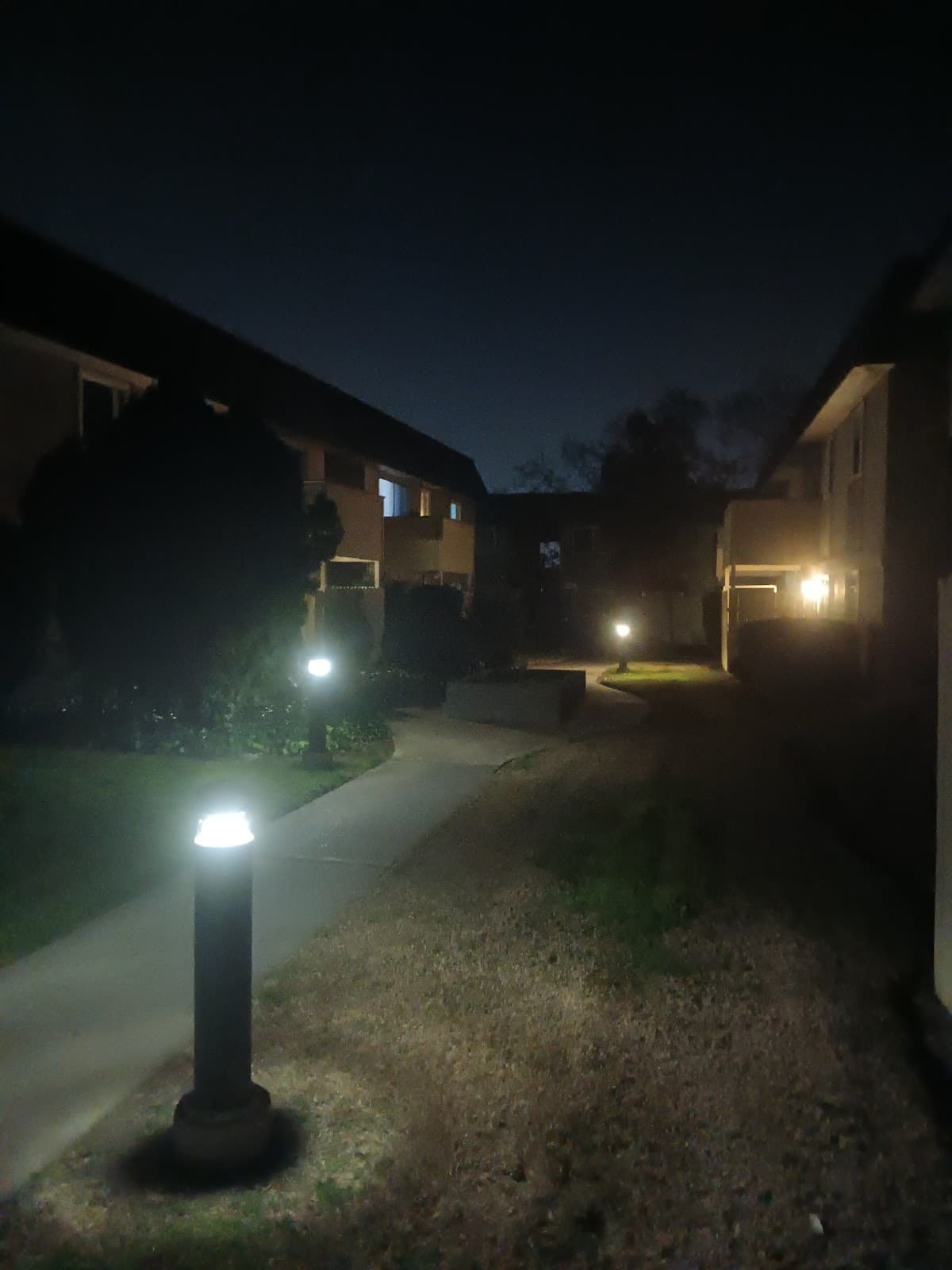 Inglewood Oaks Apartments