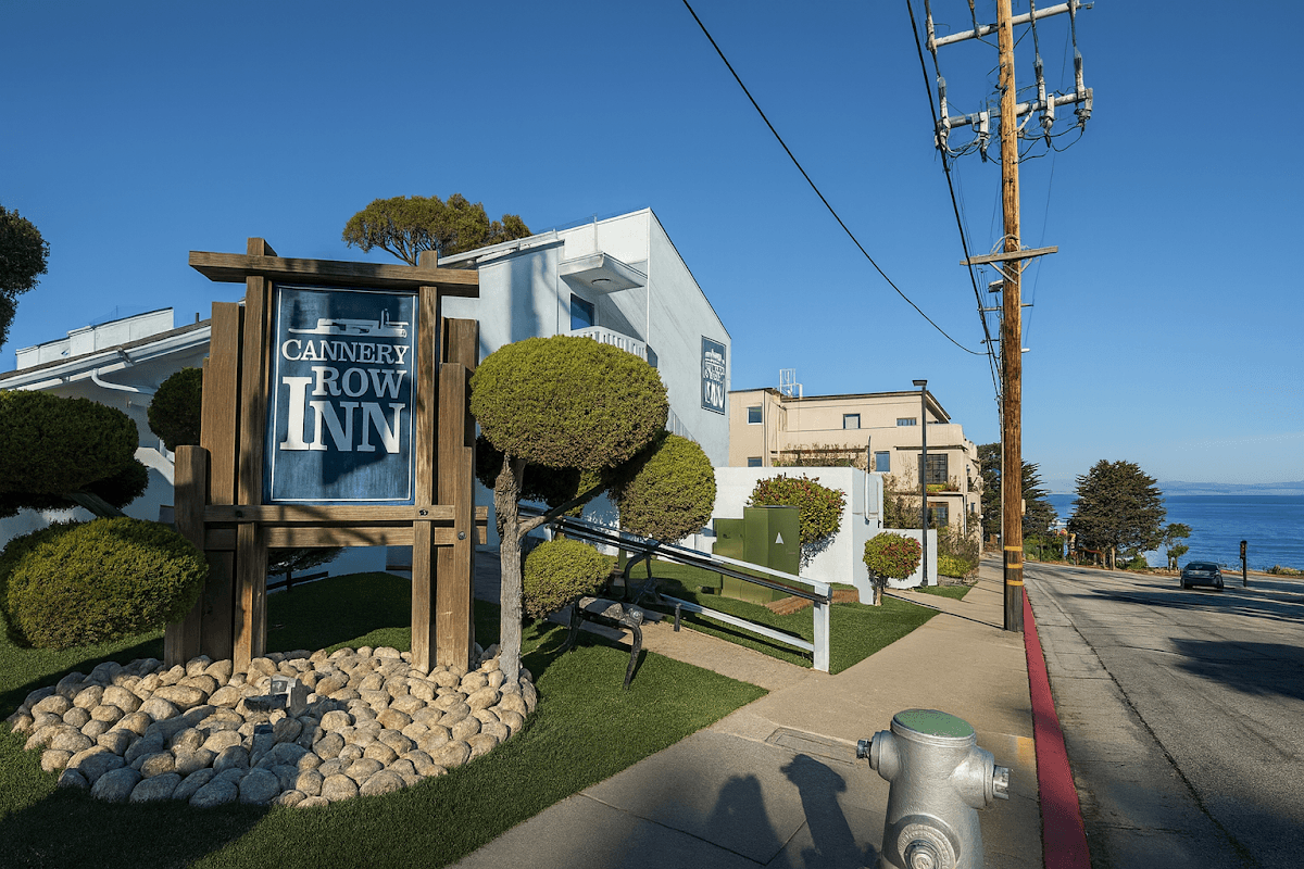 Cannery Row Inn