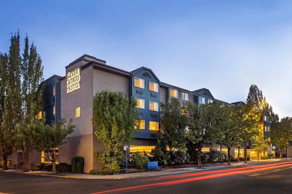 Silver Cloud Hotel - Portland