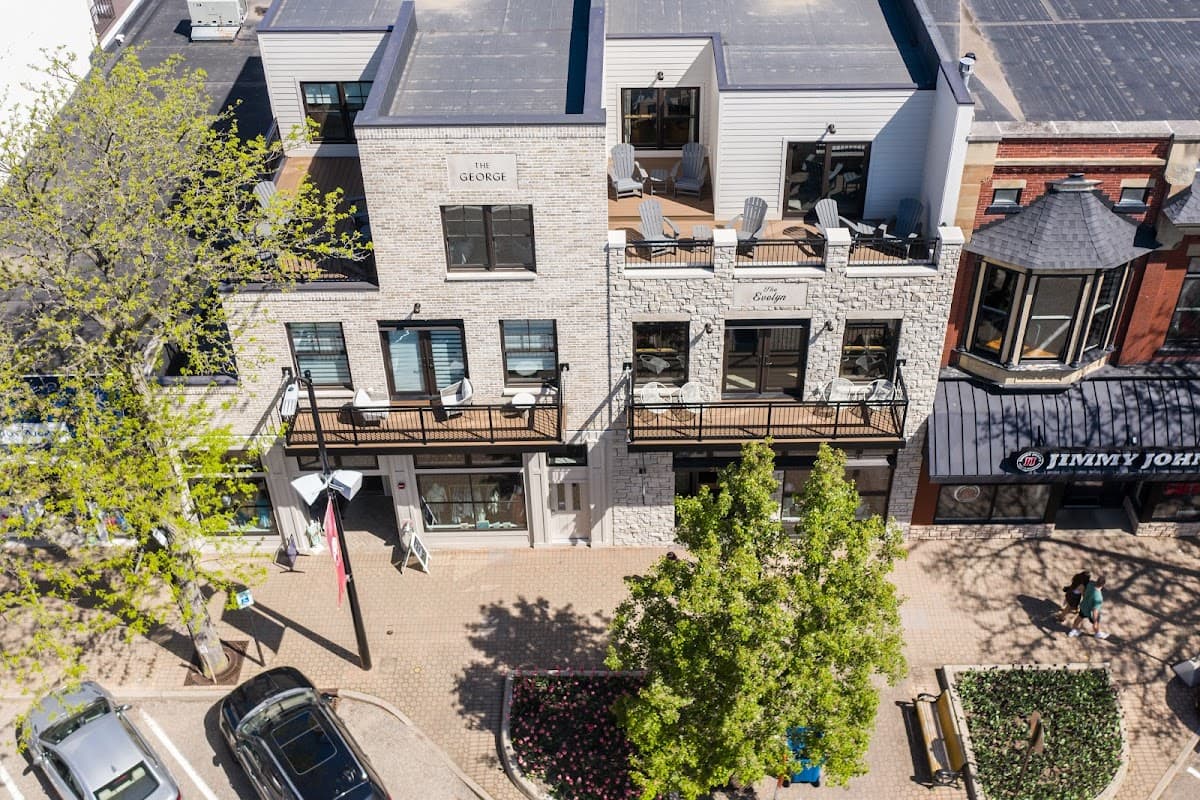 The George and Evelyn on 8th