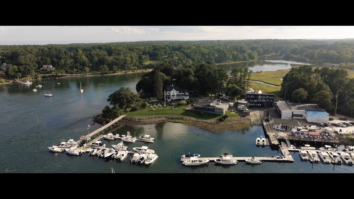 Dockside Guest Quarters