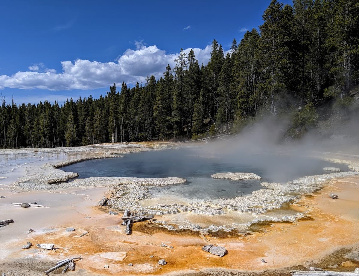 Solitary Geyser