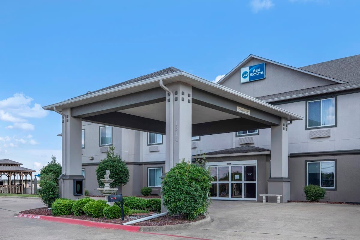 Best Western Limestone Inn & Suites